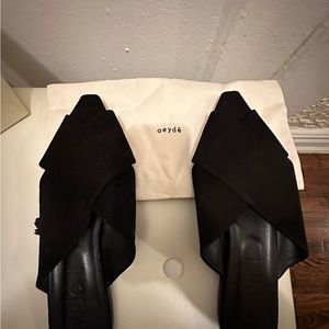 NWB! Ayede pointed suede sandals size 11